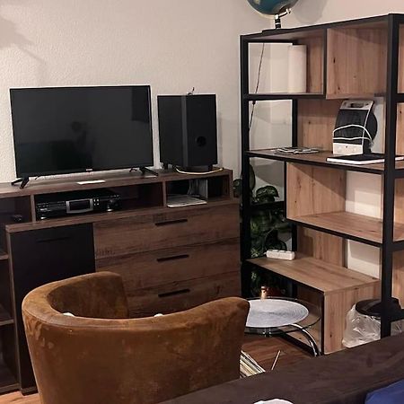 Kleine Wohnung Im - Konzept Flieger - 2 Stockwerke 테트낭 외부 사진